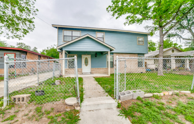 411 W VESTAL PL