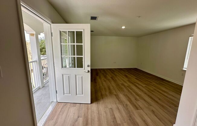 2 beds, 2.5 baths, 1,252 sqft, $1,949, Unit 105