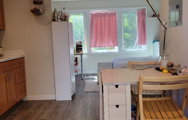 130 Graystone Terrace