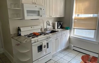 8 HANCOCK ST