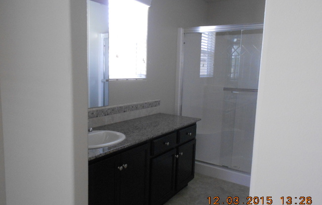 3 beds, 2.5 baths, $2,050