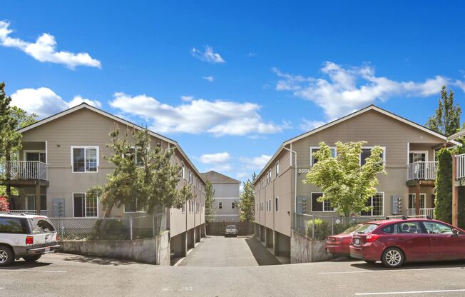 2 beds, 1 bath, 800 sqft, $1,750, Unit 102-2604 South Campus Place