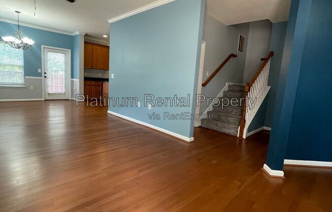 3 beds, 2.5 baths, 2,069 sqft, $2,095, Unit 10