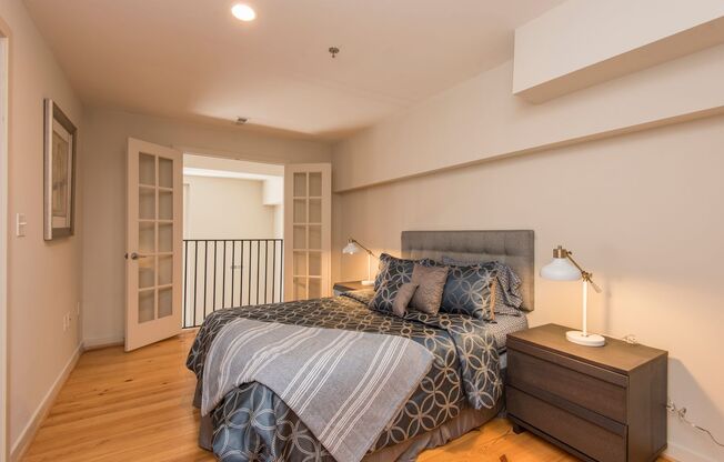 2 beds, 2 baths, $2,995, Unit #204