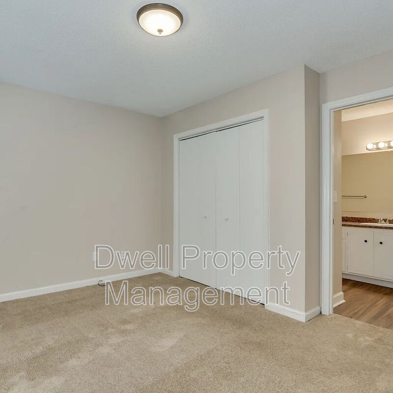 3512 WOODLAKE RD