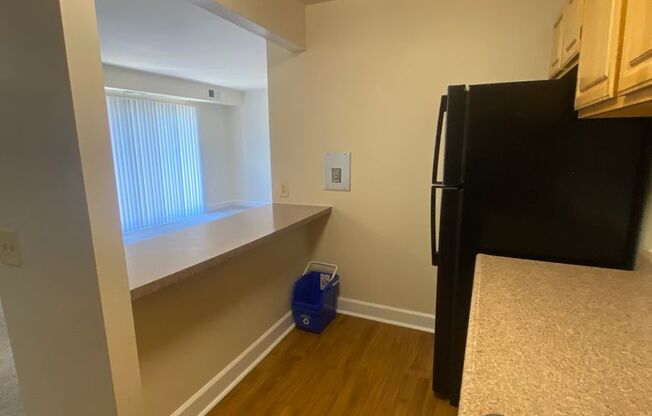 2 beds, 1.5 baths, 1,050 sqft, $1,700, Unit 3400 #302