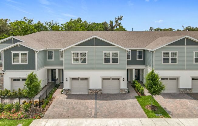 BRAND NEW FOR RENT | 3-Bdrm, 3-Bath Home w/Den in Oviedo Square – Internet & Cable Included! Prime Location!
