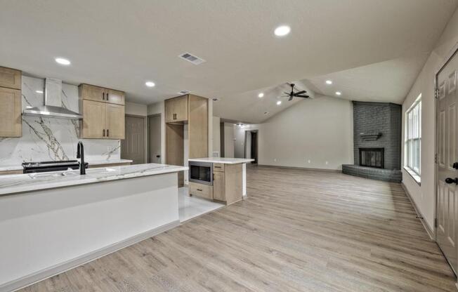 6523 BROOKGATE DR