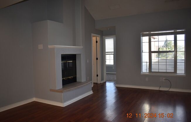 3 beds, 2 baths, $2,400, Unit Unit G