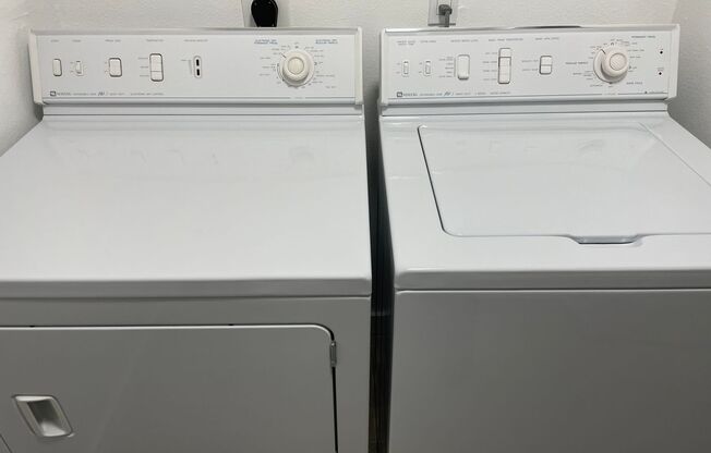 2 beds, 1 bath, 720 sqft, $1,250, Unit 102