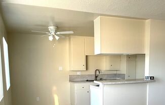 2 beds, 1 bath, $1,895, Unit 630-7L