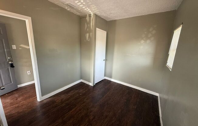 4/1 Lakeland Home