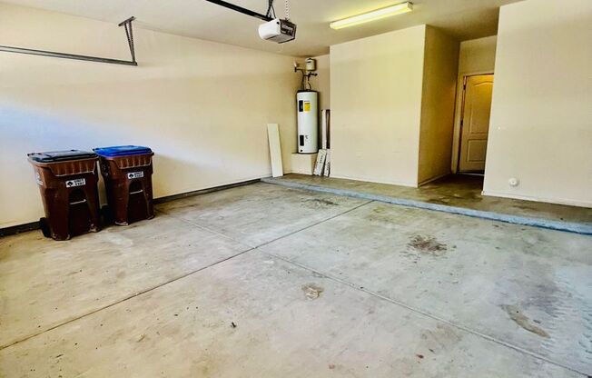 2 beds, 2 baths, 1,244 sqft, $1,899, Unit 705 W. Queen Creek #1107