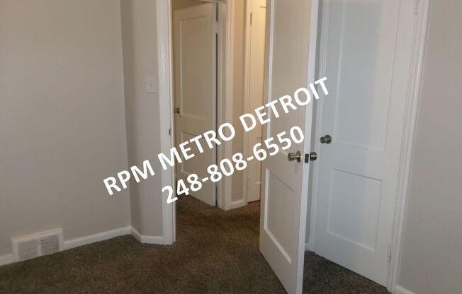 3 beds, 1 bath, $1,250