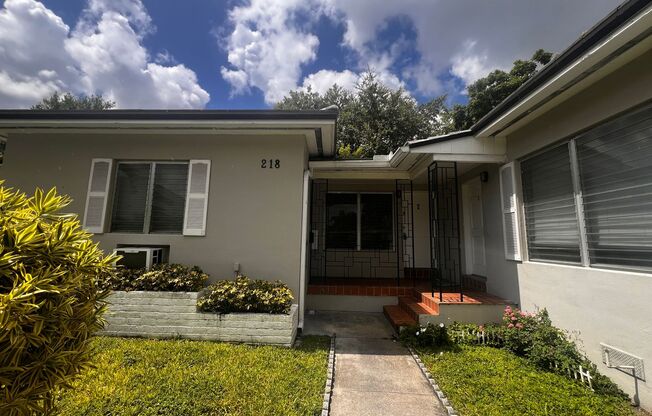 218 Antiquera Ave.