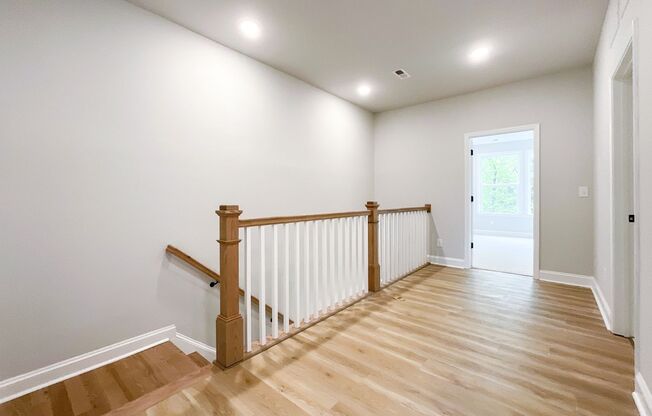 3 beds, 2.5 baths, $2,800