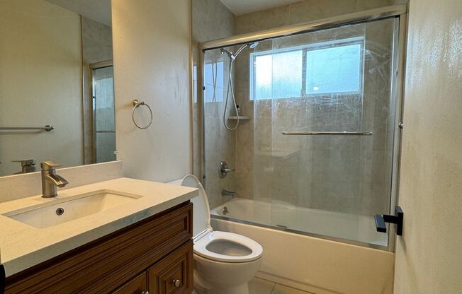 Spacious floor plans 3bedroom, 2bath in a quiet neighborhood.