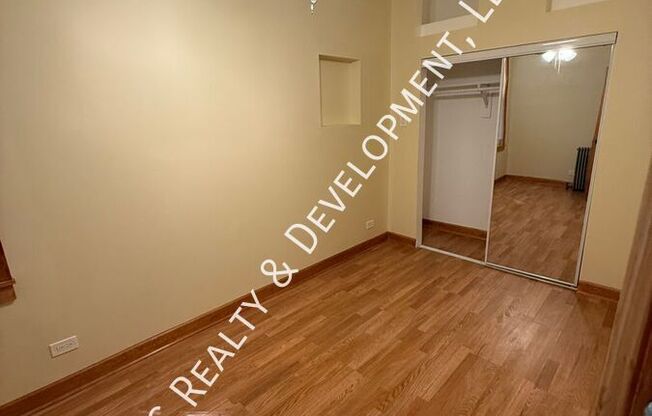 1011 N FRANCISCO AVE