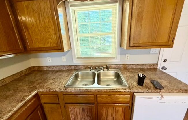 2 beds, 1 bath, 750 sqft, $1,045, Unit B-505C4