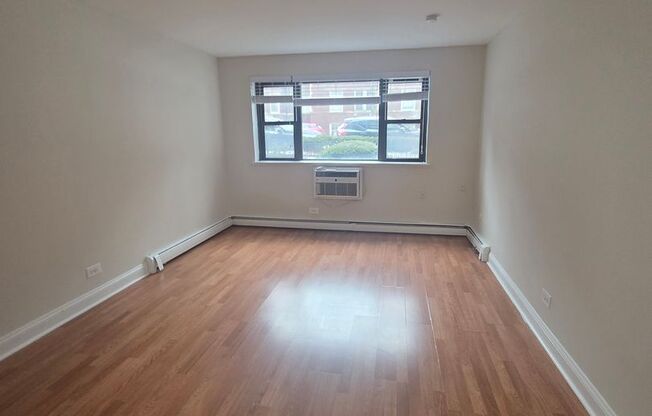 Studio, 1 bath, $1,250, Unit 177