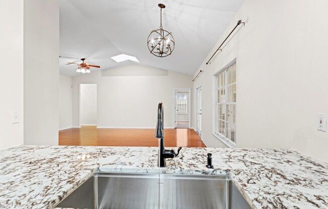 Beautifully renovated 4 bedroom 2 bath in NW Capri Neighborhood