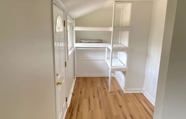 1 bed, 1 bath, $1,350