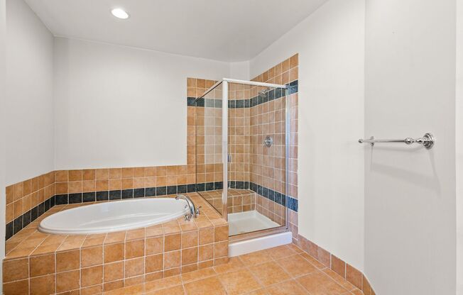 2 beds, 2 baths, $2,350, Unit # 406