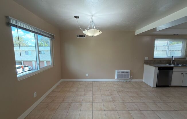 316-326 W. La Veta Avenue