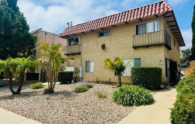 GREAT LOCATION! POINT LOMA 2BD/1.5BA TOWNHOME! ONLY $2,895/mo!