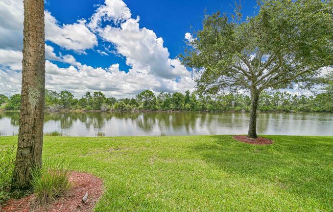 ***FULLY FURNISHED - 2/2 condo with LAKE VIEWS in Colonial Country Club ***