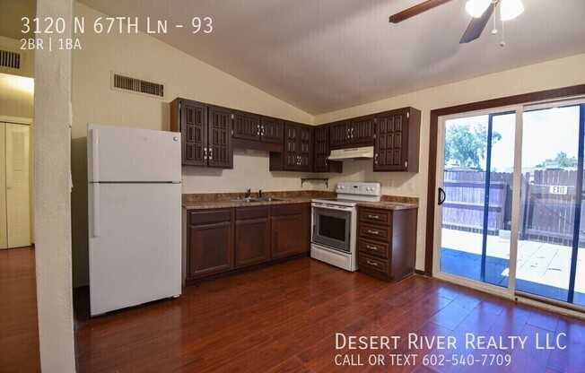 3120 N 67 LN