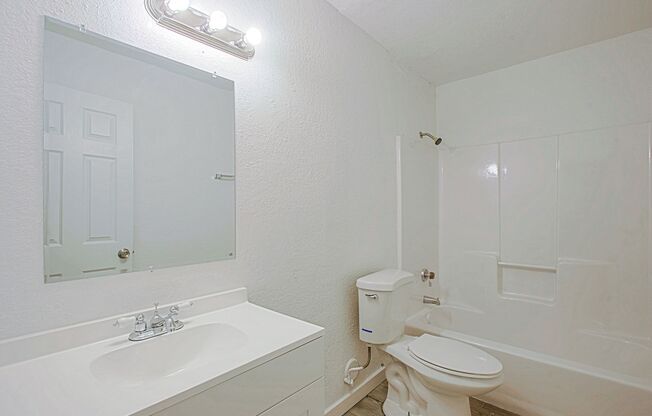 13211 N. 21st - SRN 13205-13207-13209 (3 Bed)