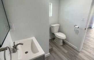 Studio, 1 bath, $1,000