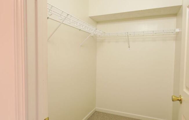 2 beds, 2 baths, 1,850 sqft, $2,285