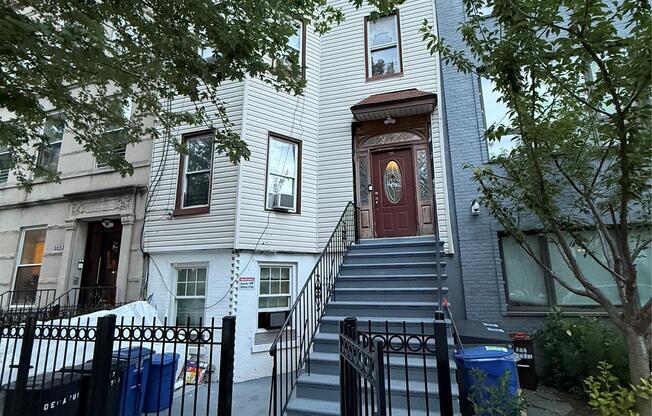 727 DECATUR ST