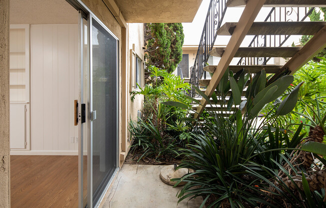 1 bed, 1 bath, $2,195, Unit 03