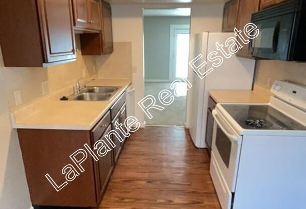 2 beds, 1.5 baths, 1,100 sqft, $1,075, Unit 7385