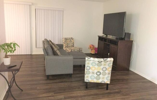 3 beds, 2 baths, 1,236 sqft, $3,270, Unit 002