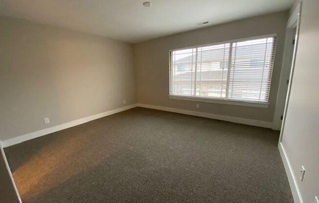 1 bed, 1 bath, 1,083 sqft, $1,796, Unit 2211-204