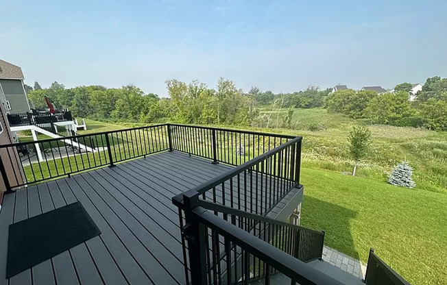 Gorgeous 5 Bedroom, 3.5 Bath Single Family Home w/Sun Deck!