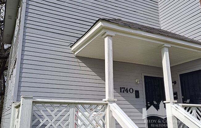 Welcome to 1740 Brown Ave, a charming duplex located in the vibrant city of Memphis, TN.