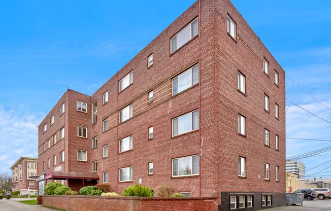 Clermont Apartments