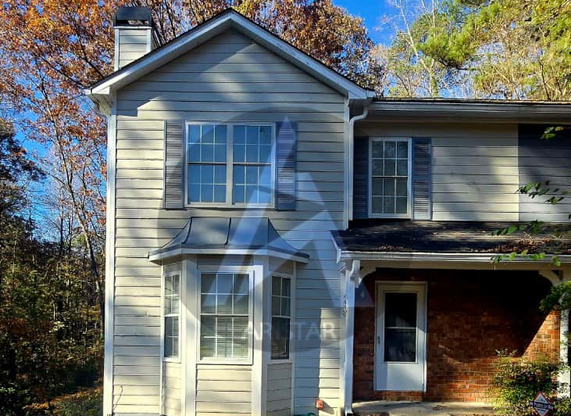 4433 COOPERS CRK DR SE