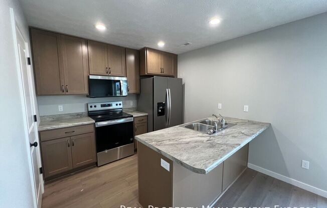 9666 W TUNIS DR