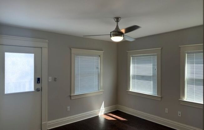 2 beds, 1 bath, 826 sqft, $1,439