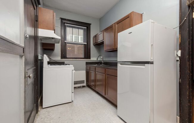 1 bed, 1 bath, 900 sqft, $850, Unit #28