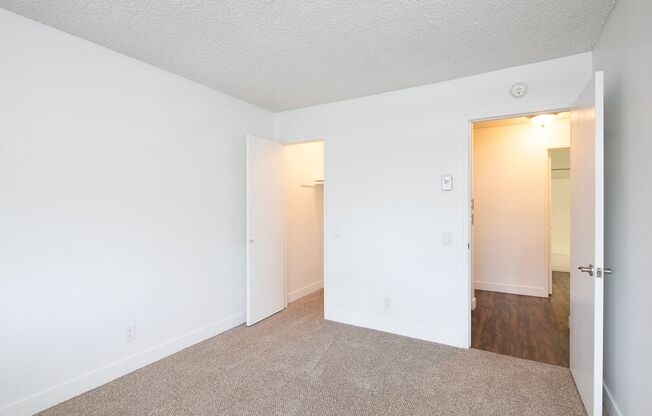 2 beds, 2 baths, 1,057 sqft, $3,295, Unit 204