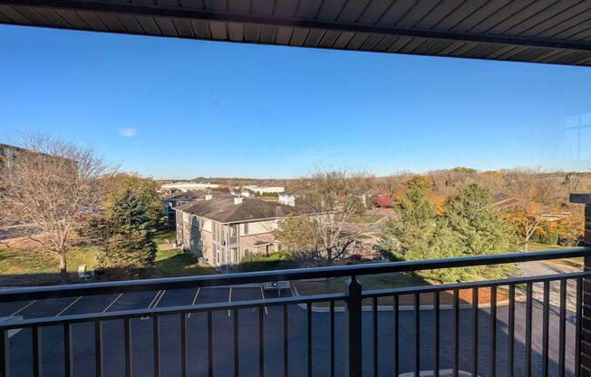 1 bed, 1 bath, 756 sqft, $1,425, Unit 200-301