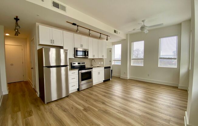 1 bed, 1 bath, 595 sqft, $1,512, Unit 159-203