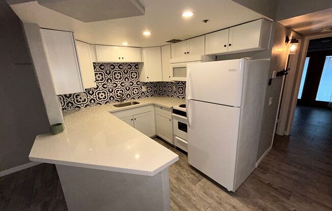 12221 W Bell Road Unit 185